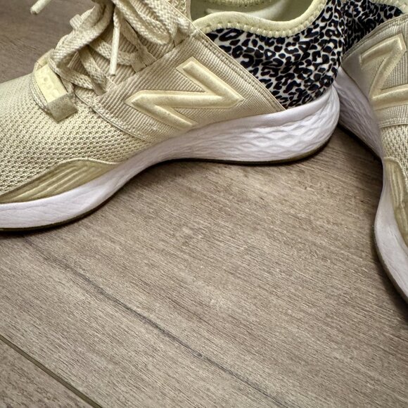 New Balance Fresh Foam ROAV | Leopard Heel | Size 7.5 ✨  💛 Super cute and comfy - Picture 5 of 10